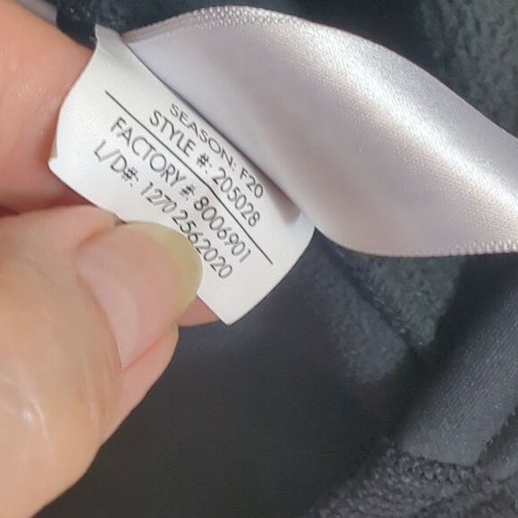 Spyder Ski Top Black Size  Small NWOT - Picture 8 of 9